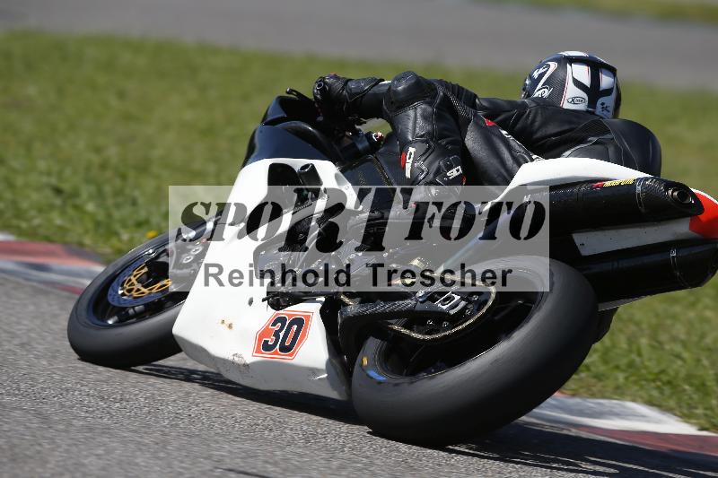 /Archiv-2024/29 12.06.2024 MOTO.CH Track Day ADR/Gruppe rot/106